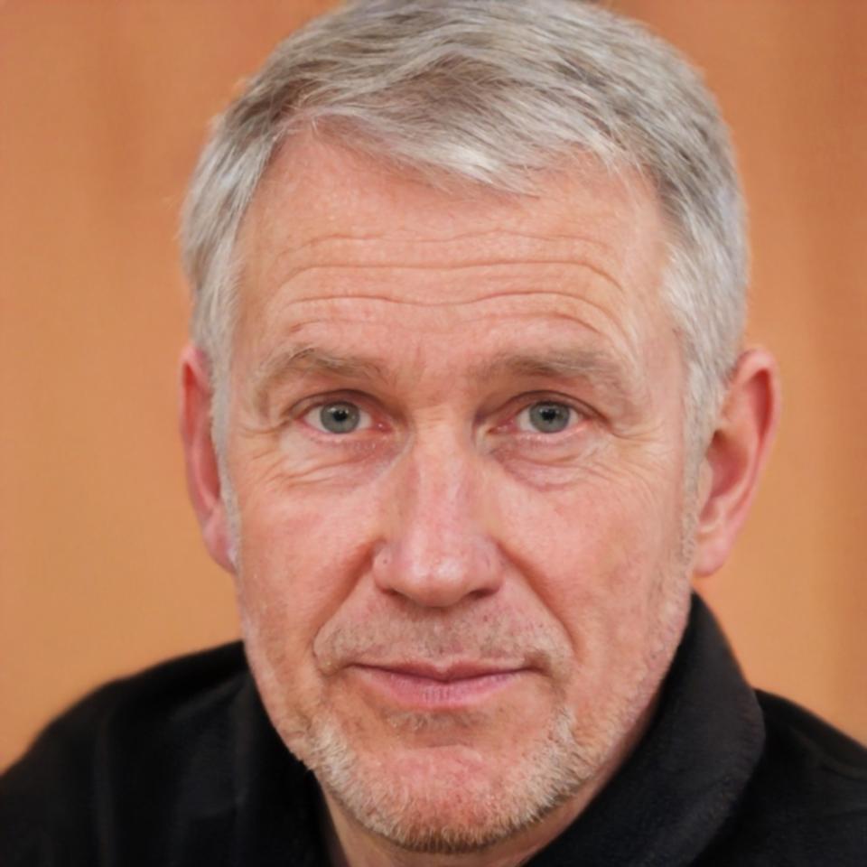 Наставник программы Арсен Досумов